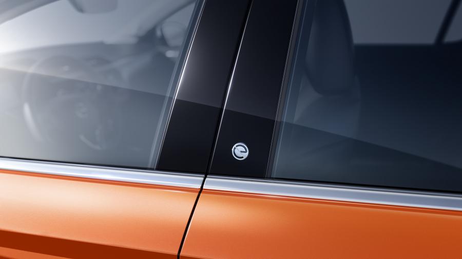 Детали экстерьера Opel Corsa-e (F) 2019 года  (фото 8 из 45)